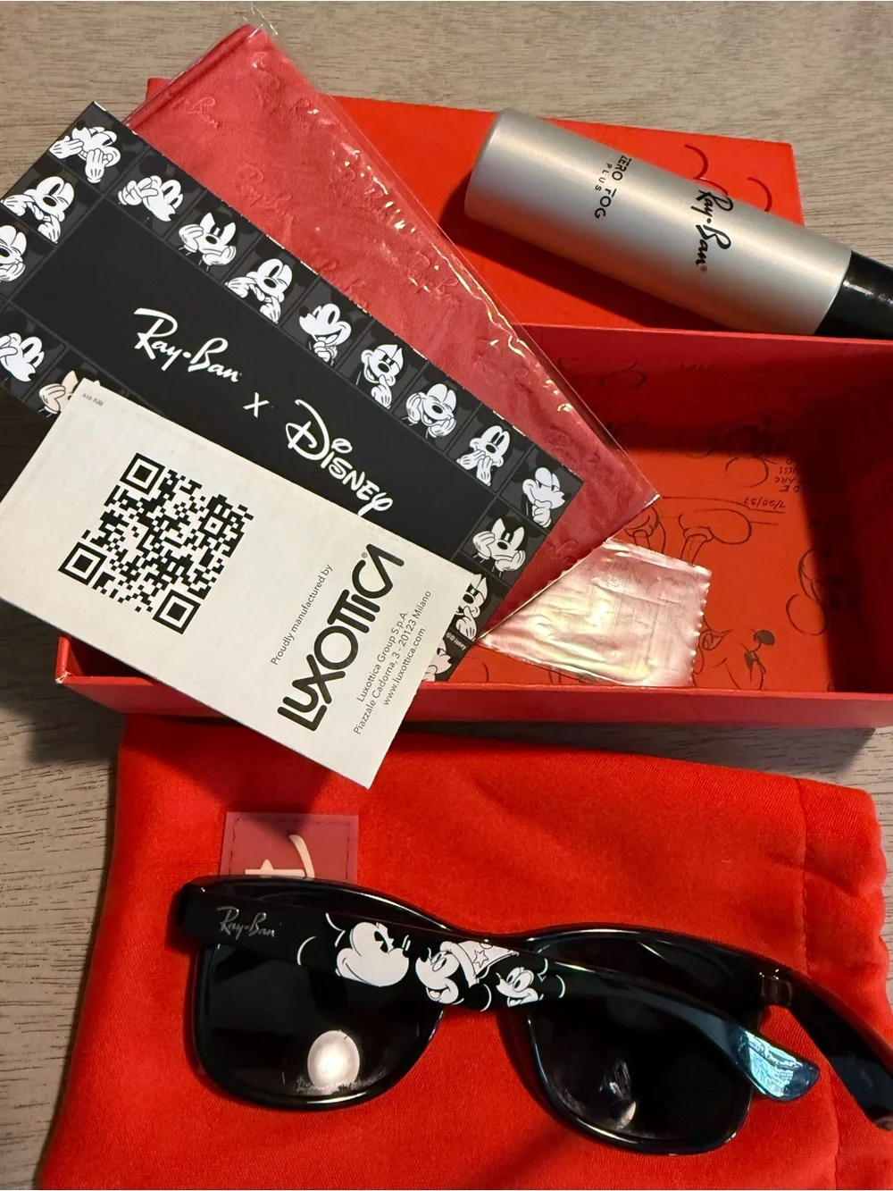 Disney x Ray-Ban KIDS Polarized Sunglasses, Mickey Mouse - Limited Edition